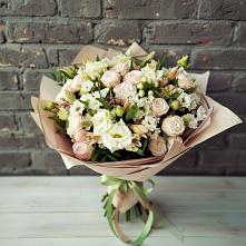 Букет цветов из:  Альстромерии, Розы и Хризантемы в Юбилейном
