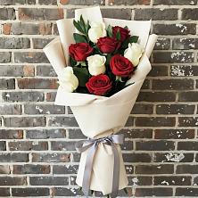 Букет цветов из:  Розы в Юбилейном