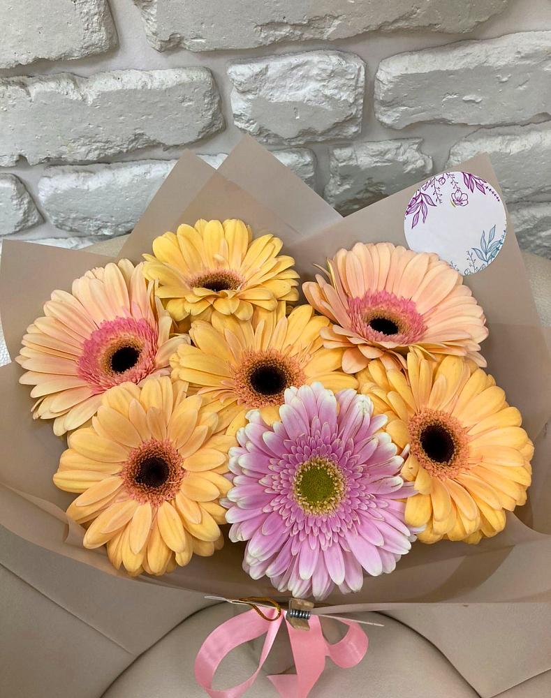 Букет цветов из: Герберы в Юбилейном