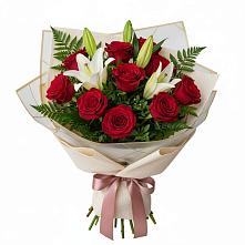 Букет цветов из:  Лилии и Розы в Юбилейном