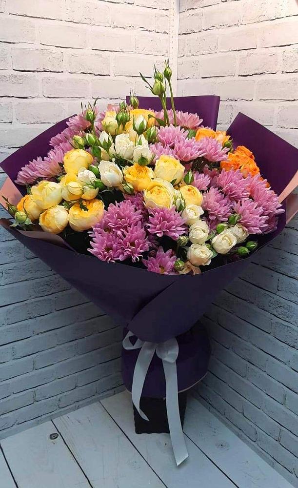Букет цветов из: Хризантемы и Розы в Юбилейном