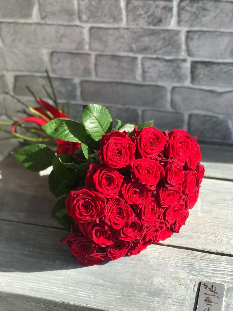 Букет Красные розы Фридом в Юбилейном