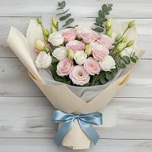 Букет цветов из:  Лизиантусы в Юбилейном