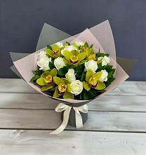 Букет цветов из:  Орхидеи и Розы в Юбилейном