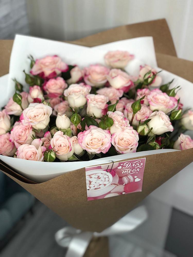 Букет цветов из: Розы в Юбилейном