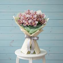 Букет цветов из:  Орхидеи и Розы в Юбилейном