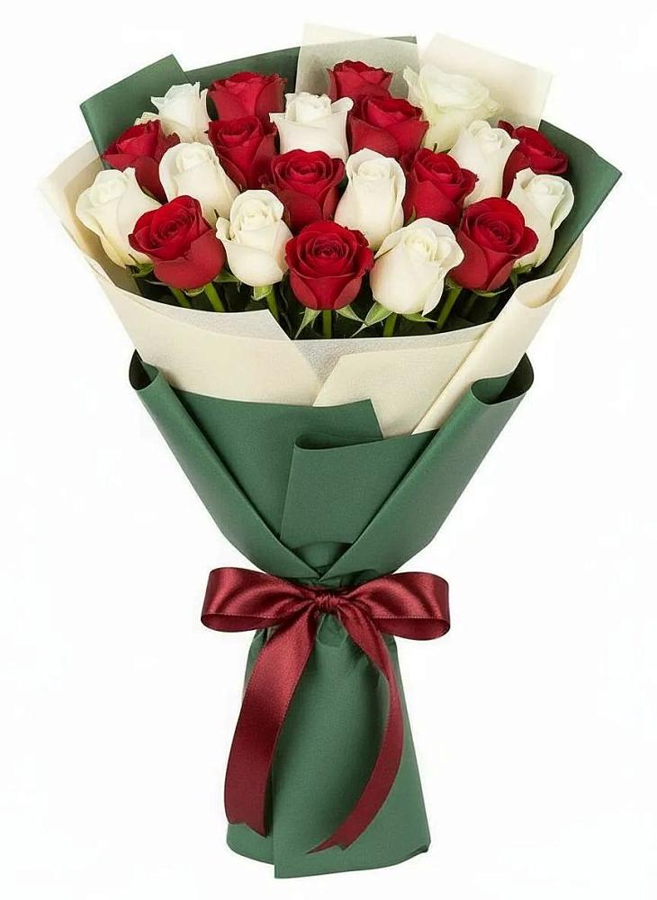 Букет Микс из красных и белых роз в Юбилейном