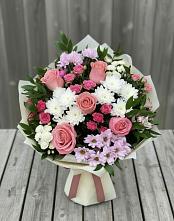 Букет цветов из:  Альстромерии, Гвоздики, Розы и Хризантемы в Юбилейном