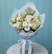 Букет цветов из:  Розы и Лизиантусы в Юбилейном