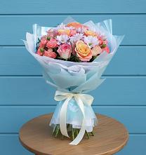 Букет цветов из:  Хризантемы и Розы #REPLACE_PRED# Юбилейном