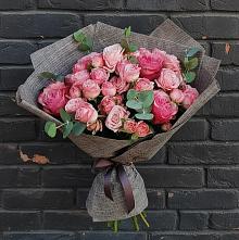 Букет цветов из:  Розы в Юбилейном